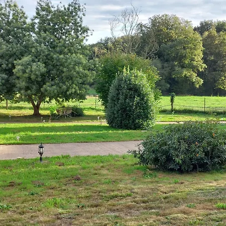 La Petite Maison A La Campagne
